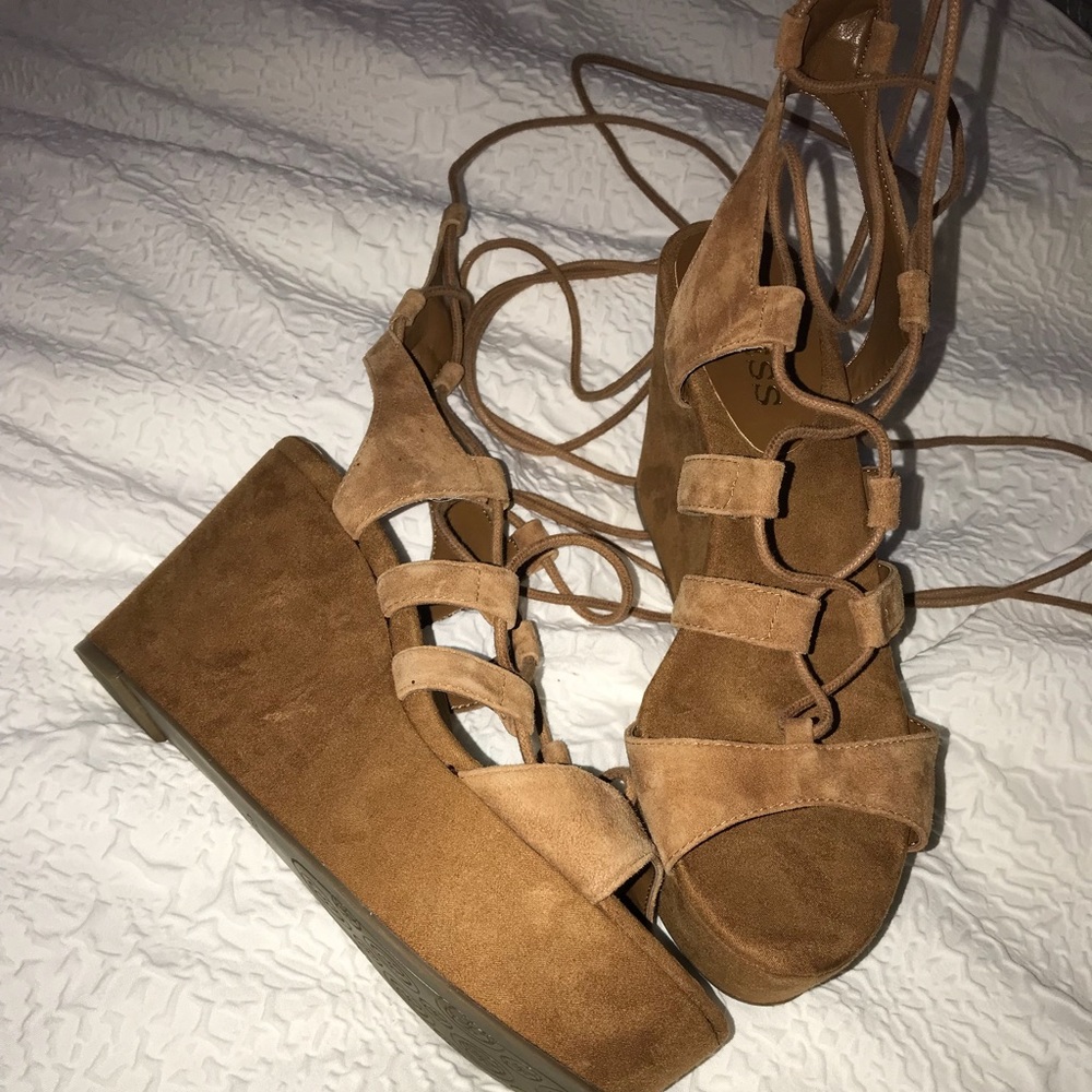 Guess wedges